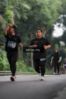 Runner Photo 3723546