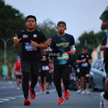Runner Photo 3723623