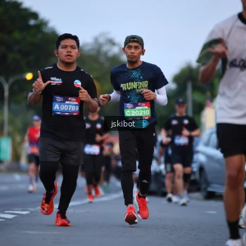 Runner Photo 3723645