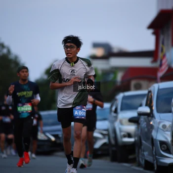 Runner Photo 3723661
