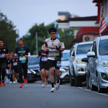 Runner Photo 3723715