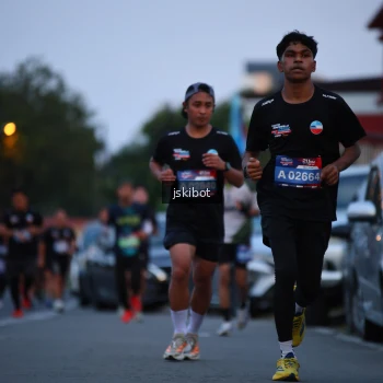 Runner Photo 3723724