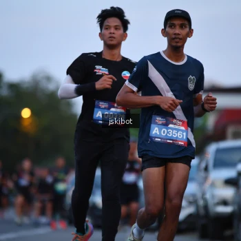 Runner Photo 3723779