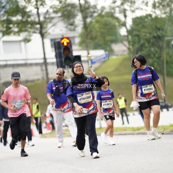 Runner Photo 3723913
