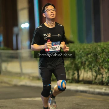 Runner Photo 3723975