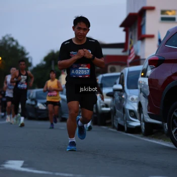 Runner Photo 3723995