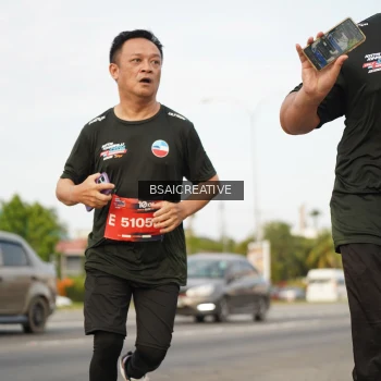 Runner Photo 3724006