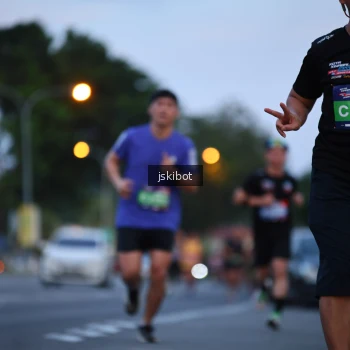 Runner Photo 3724079
