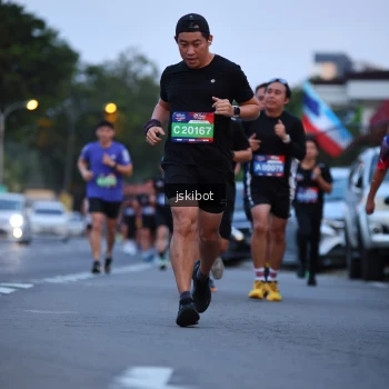 Runner Photo 3724118