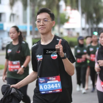Runner Photo 3724190