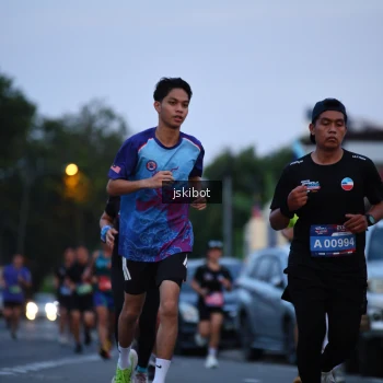 Runner Photo 3724211