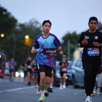 Runner Photo 3724251