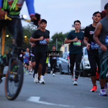 Runner Photo 3724279