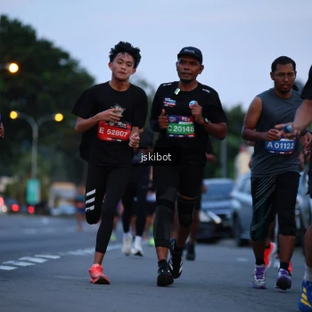 Runner Photo 3724303