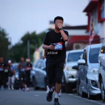Runner Photo 3724384