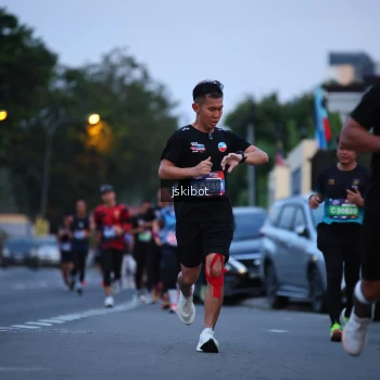 Runner Photo 3724541