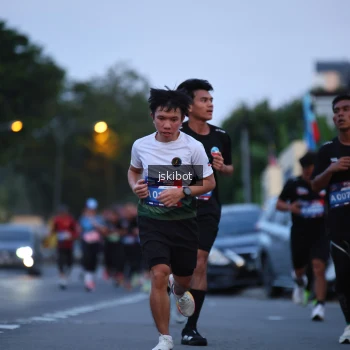 Runner Photo 3724578