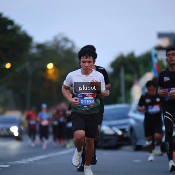 Runner Photo 3724599