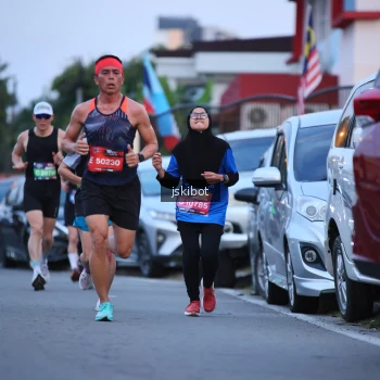 Runner Photo 3724665