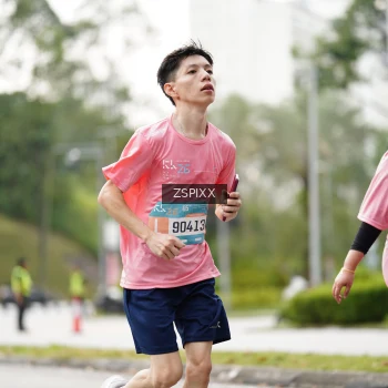 Runner Photo 3724680