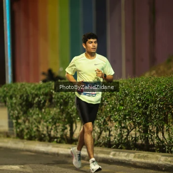 Runner Photo 3724695