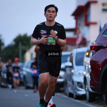Runner Photo 3724721