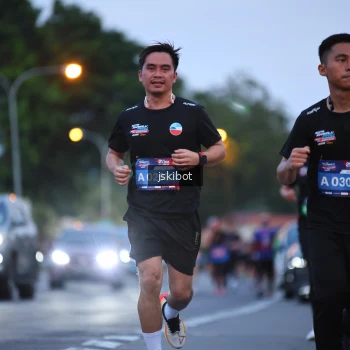 Runner Photo 3724779