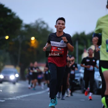 Runner Photo 3724803