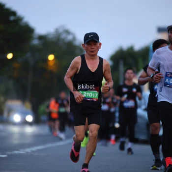 Runner Photo 3724851