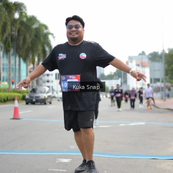 Runner Photo 3724863