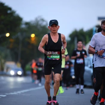 Runner Photo 3724866