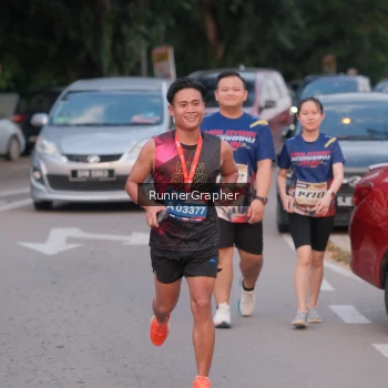 Runner Photo 3725053