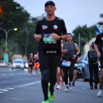 Runner Photo 3725067