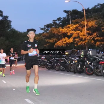 Runner Photo 3725120