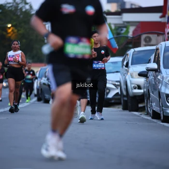 Runner Photo 3725176