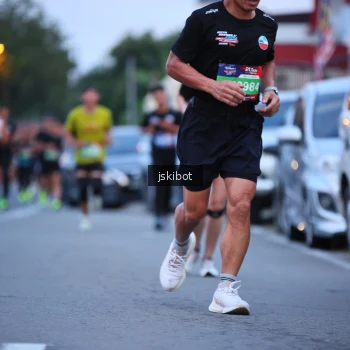 Runner Photo 3725210