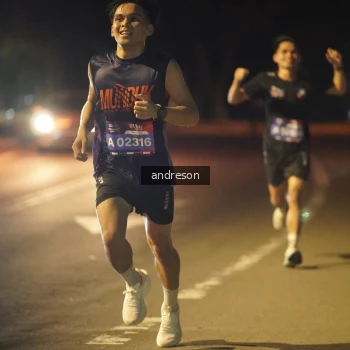 Runner Photo 3725245