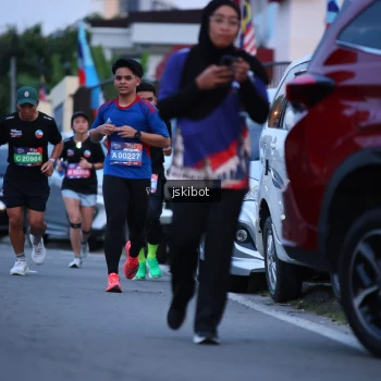 Runner Photo 3725281