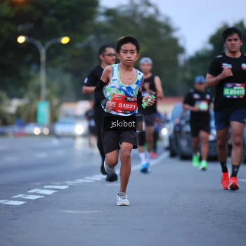 Runner Photo 3725356