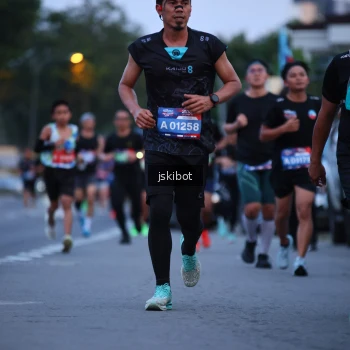 Runner Photo 3725363