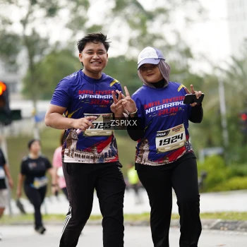 Runner Photo 3725456