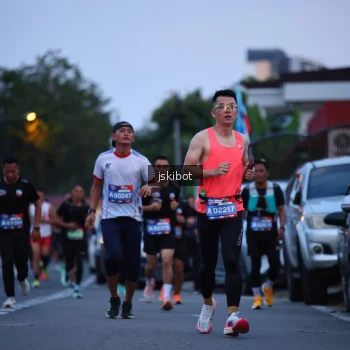 Runner Photo 3725473