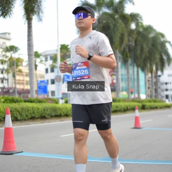 Runner Photo 3725546