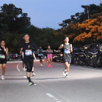 Runner Photo 3725596