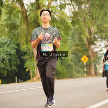 Runner Photo 3725600