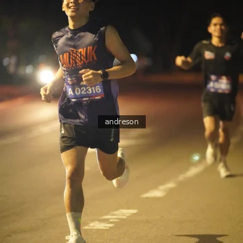 Runner Photo 3725616