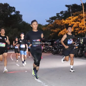 Runner Photo 3725673