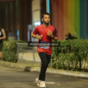 Runner Photo 3725792