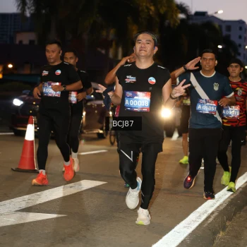 Runner Photo 3725873