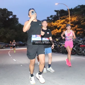 Runner Photo 3725934